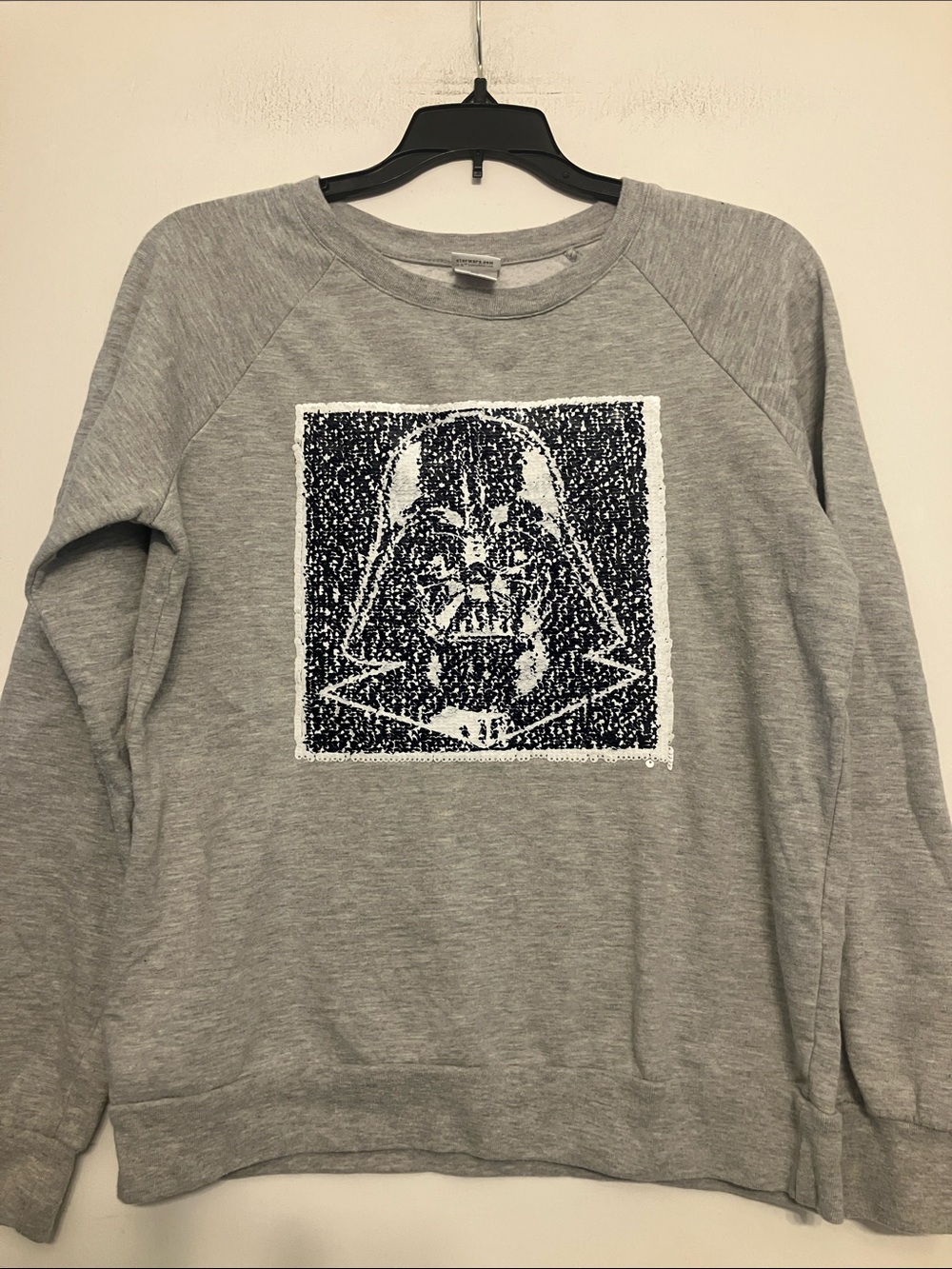 Star Wars “reversible” stormtrooper/darth vader sequin graphic XS grey
